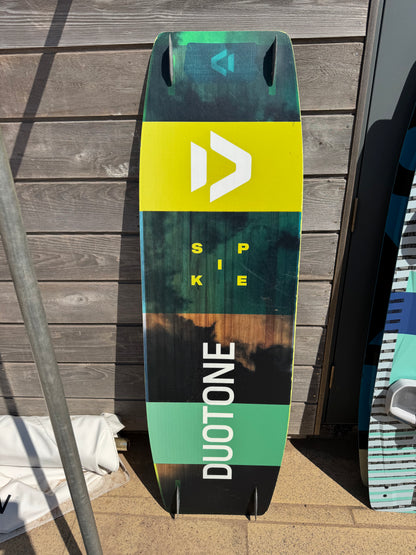 Duotone Spike